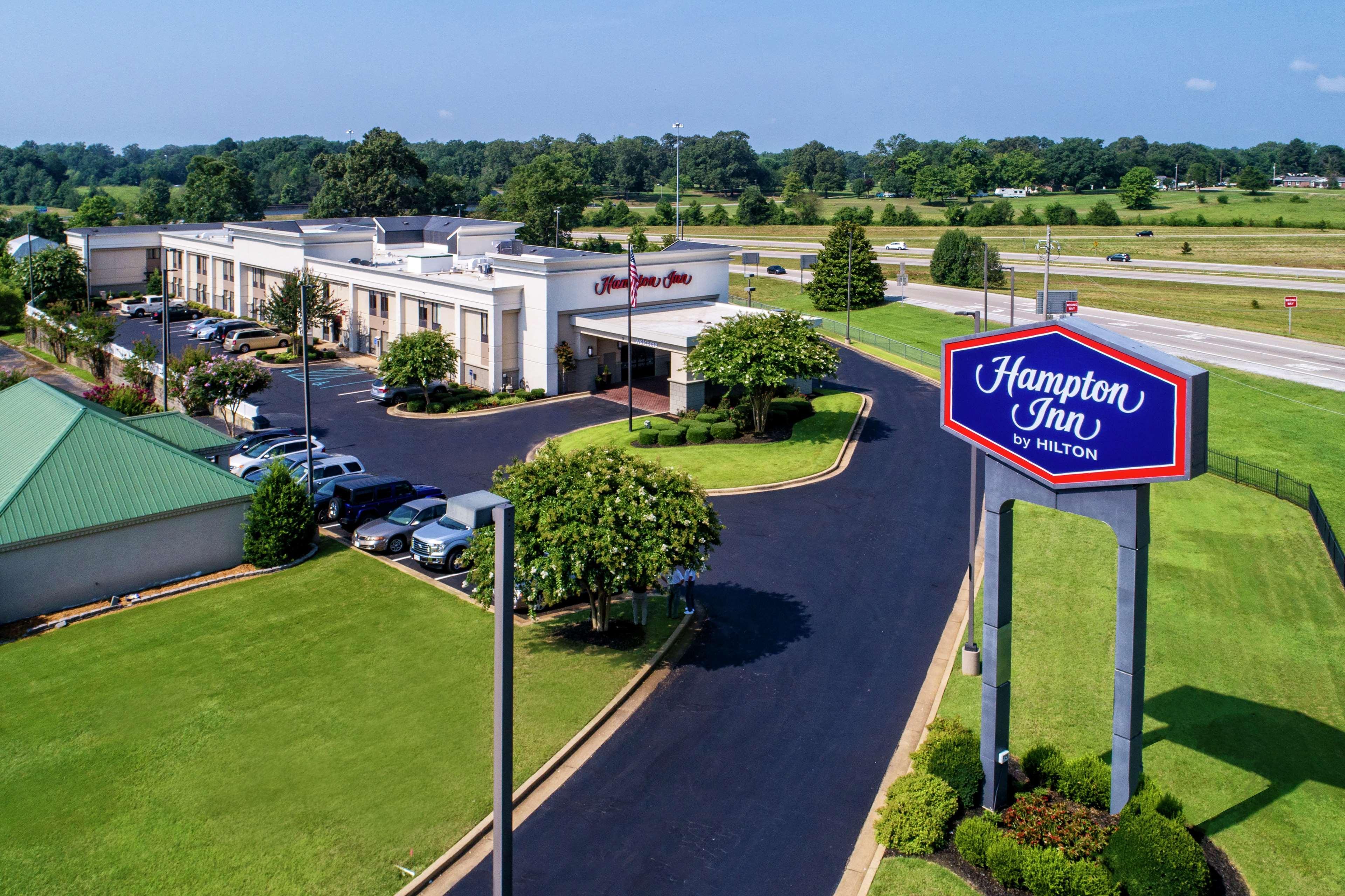 Hampton Inn Corinth Exteriör bild