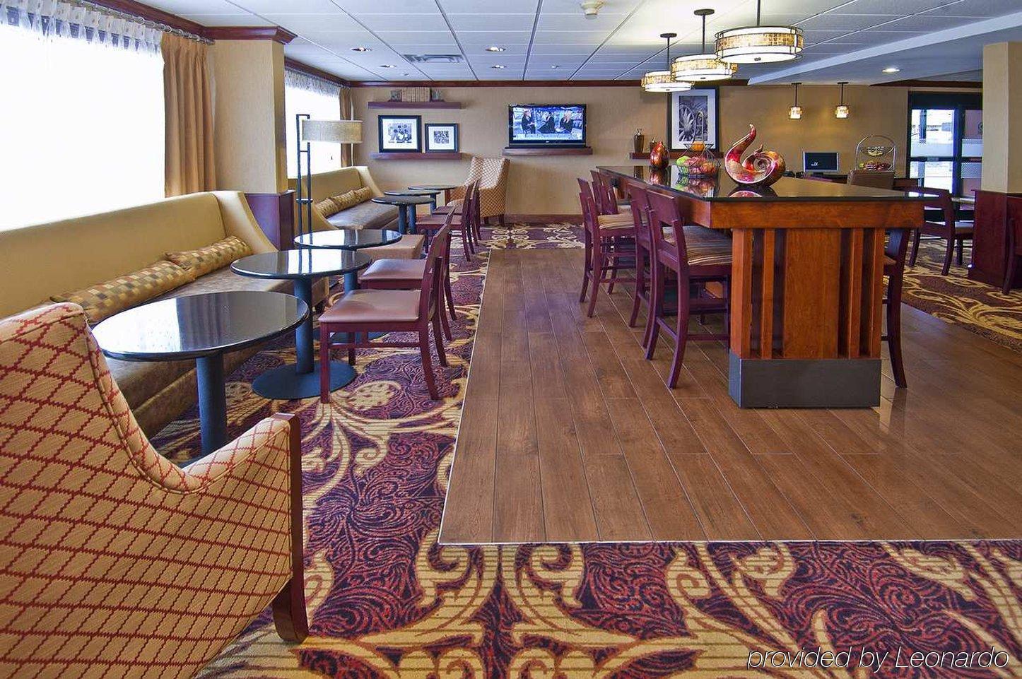 Hampton Inn Corinth Exteriör bild