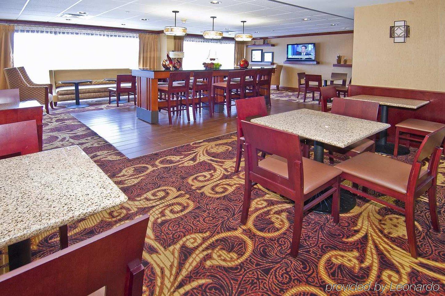 Hampton Inn Corinth Exteriör bild